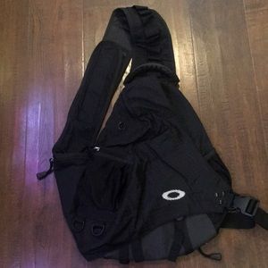 oakley sling backpacks